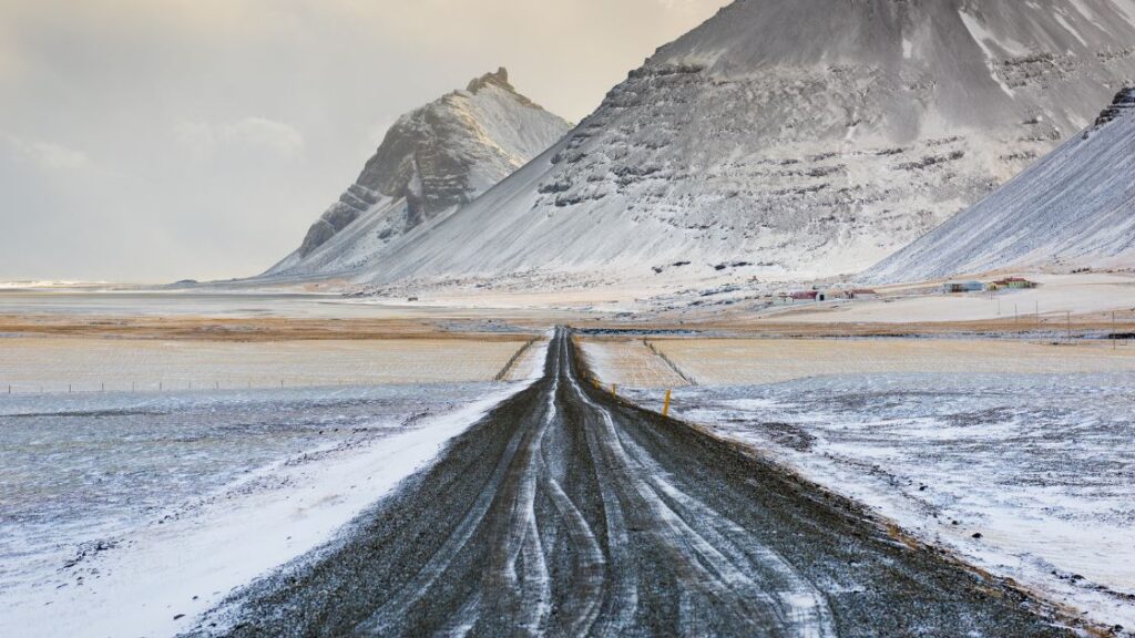 March in Iceland road conditions