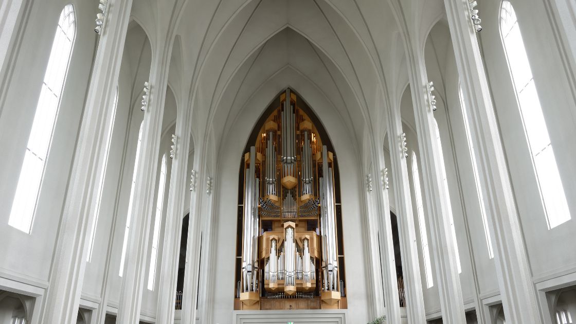 Hallgr Mskirkja Church Reykjav K S Iconic Architectural Marvel   Inside Of Hallgrimskirkja 